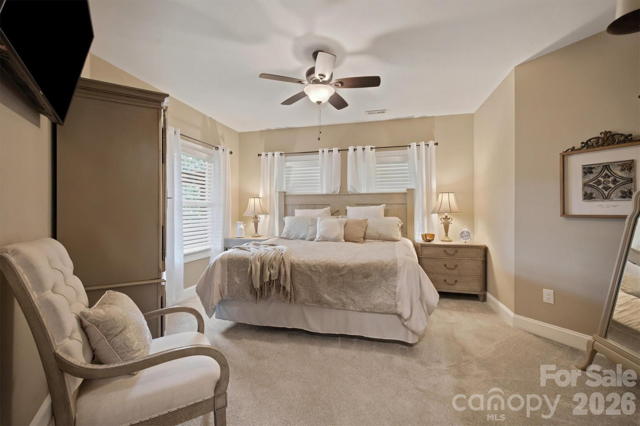 1167 Johns Ridge Parkway — Lenoir