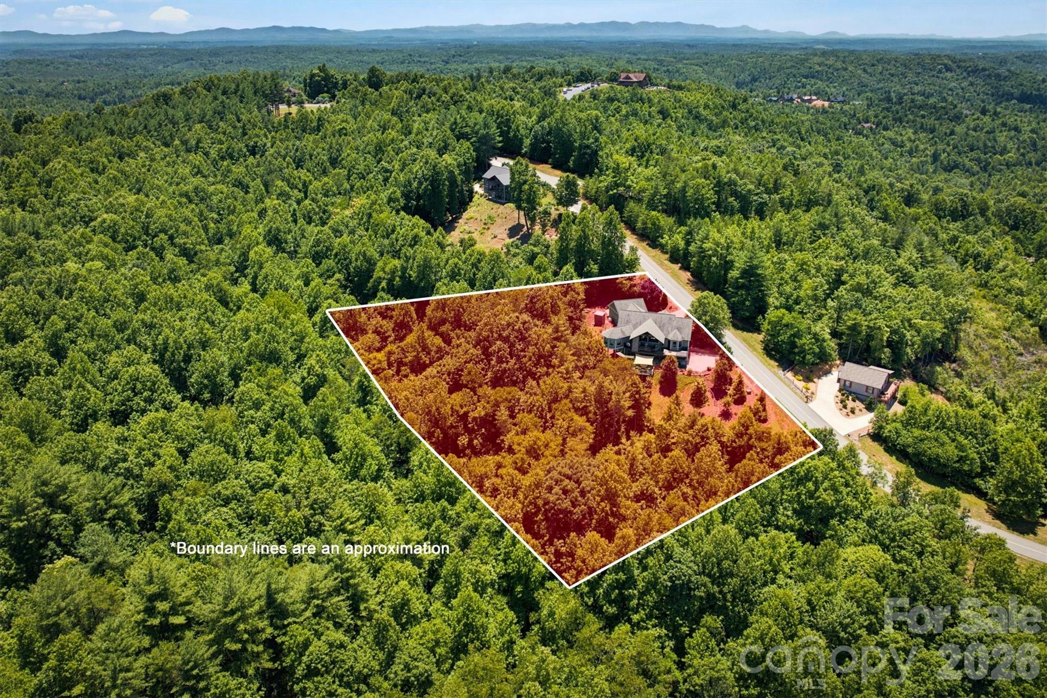 1167 Johns Ridge Parkway — Lenoir