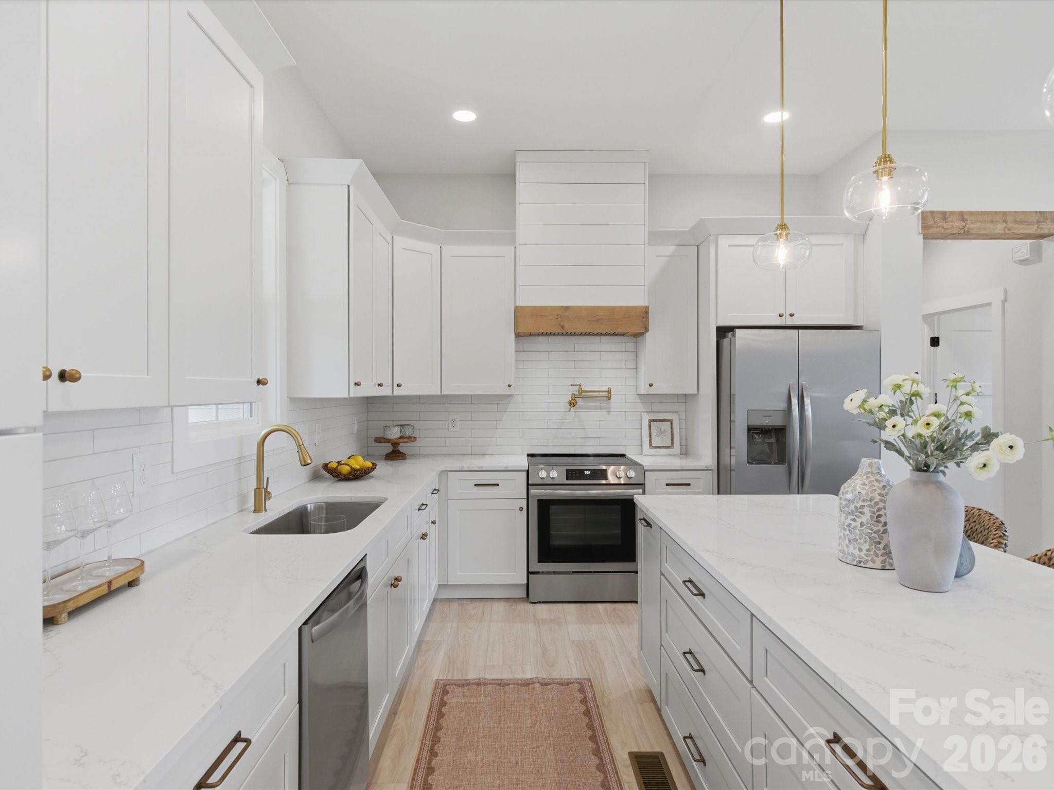 1133 White Jenkins Road — Bessemer City