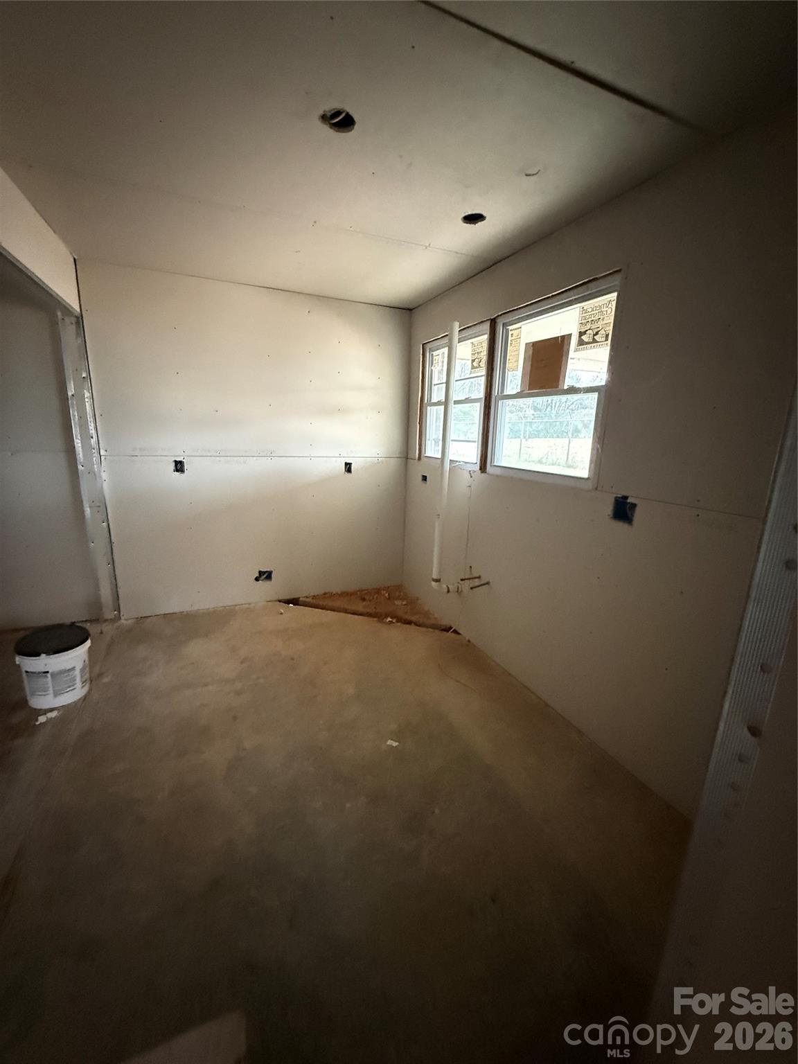 8106 Mount Holly Road — Charlotte