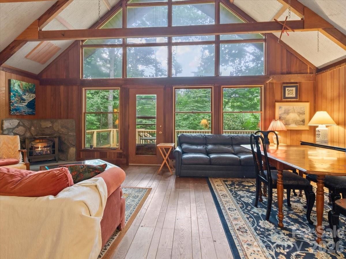 119 Fox Den Road — Mars Hill
