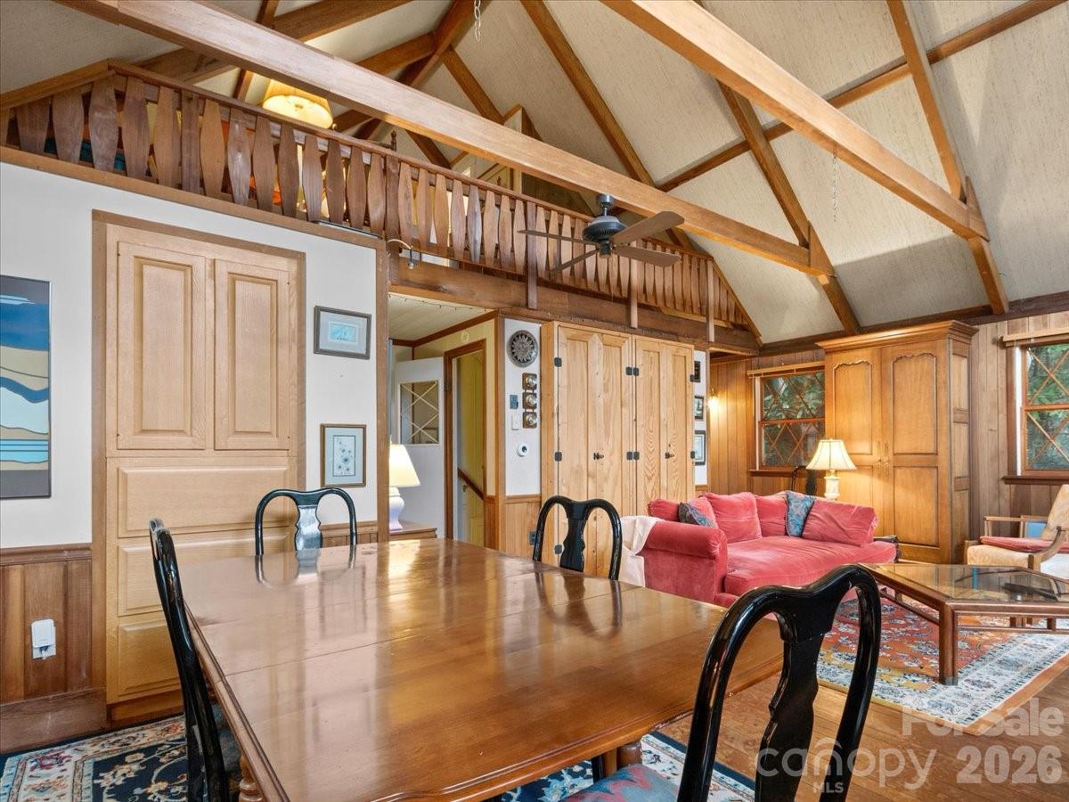 119 Fox Den Road — Mars Hill