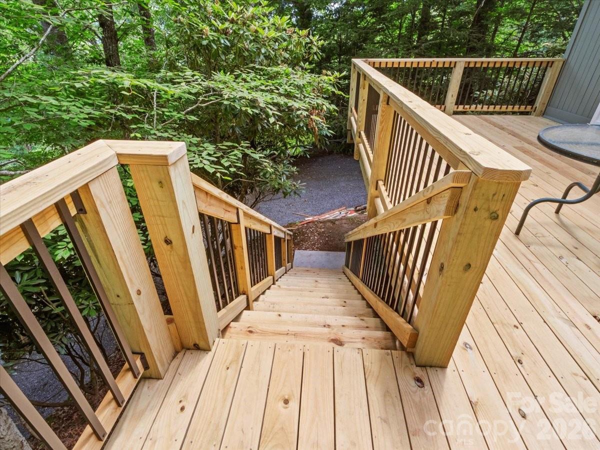 119 Fox Den Road — Mars Hill