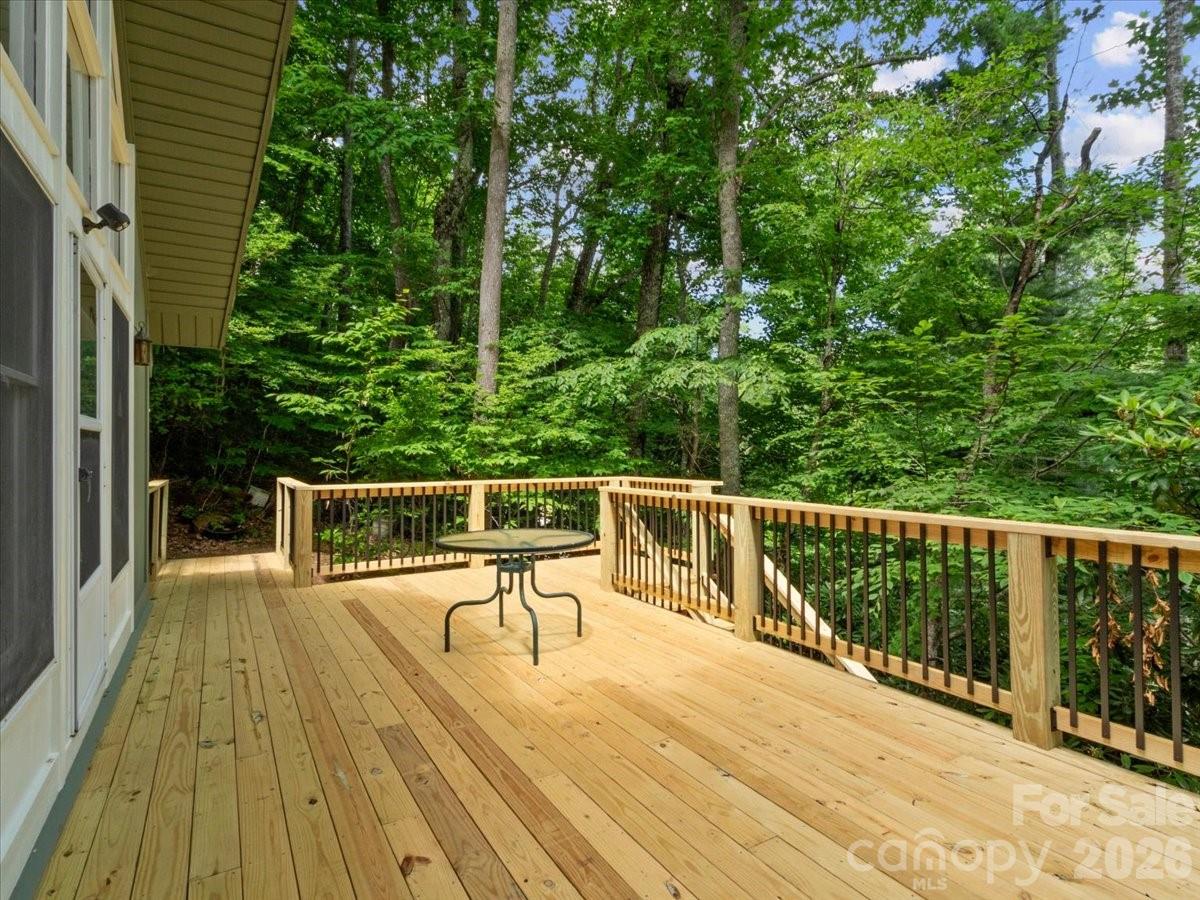 119 Fox Den Road — Mars Hill