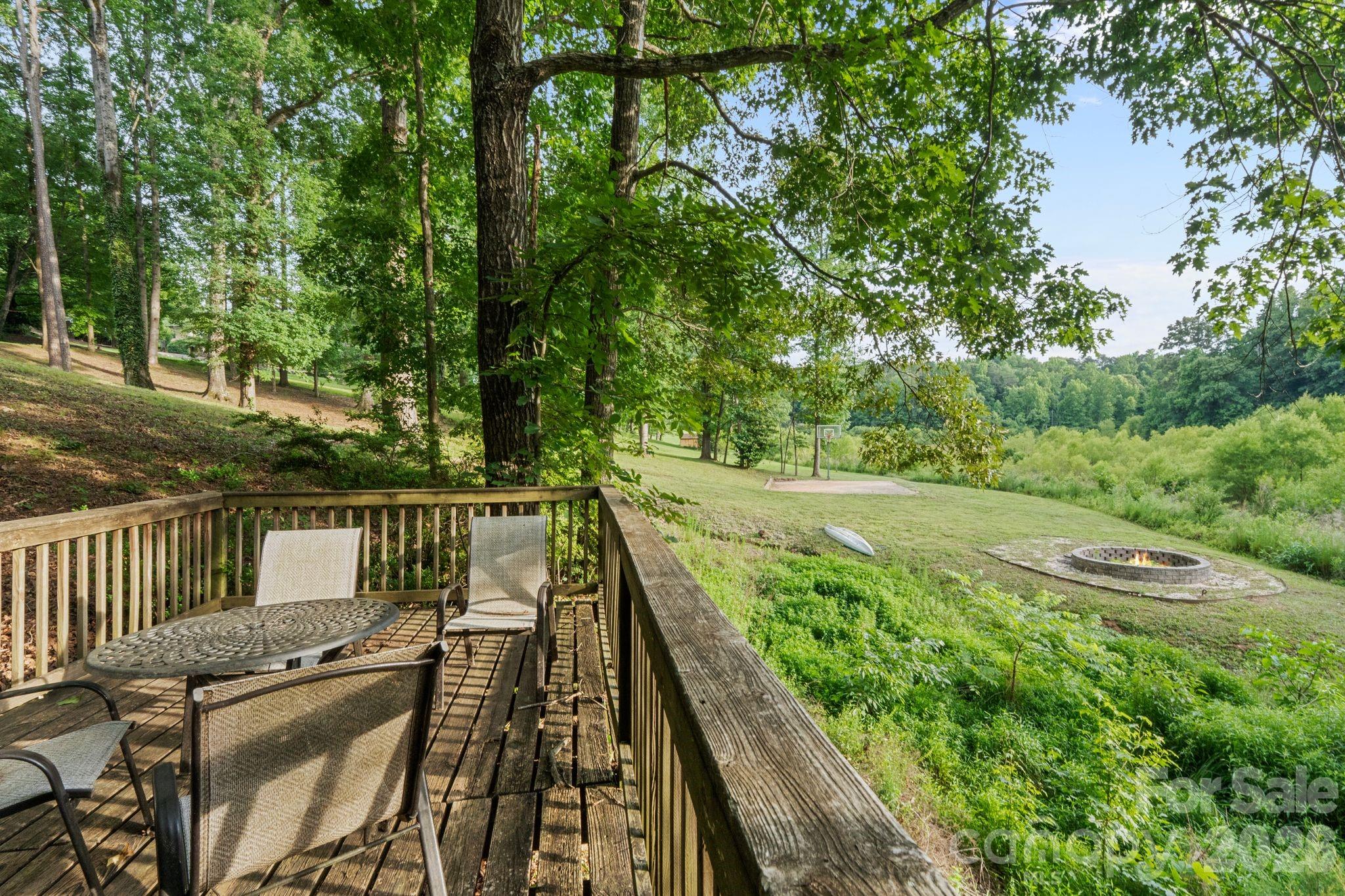 2913 Old Stage Road — Gastonia