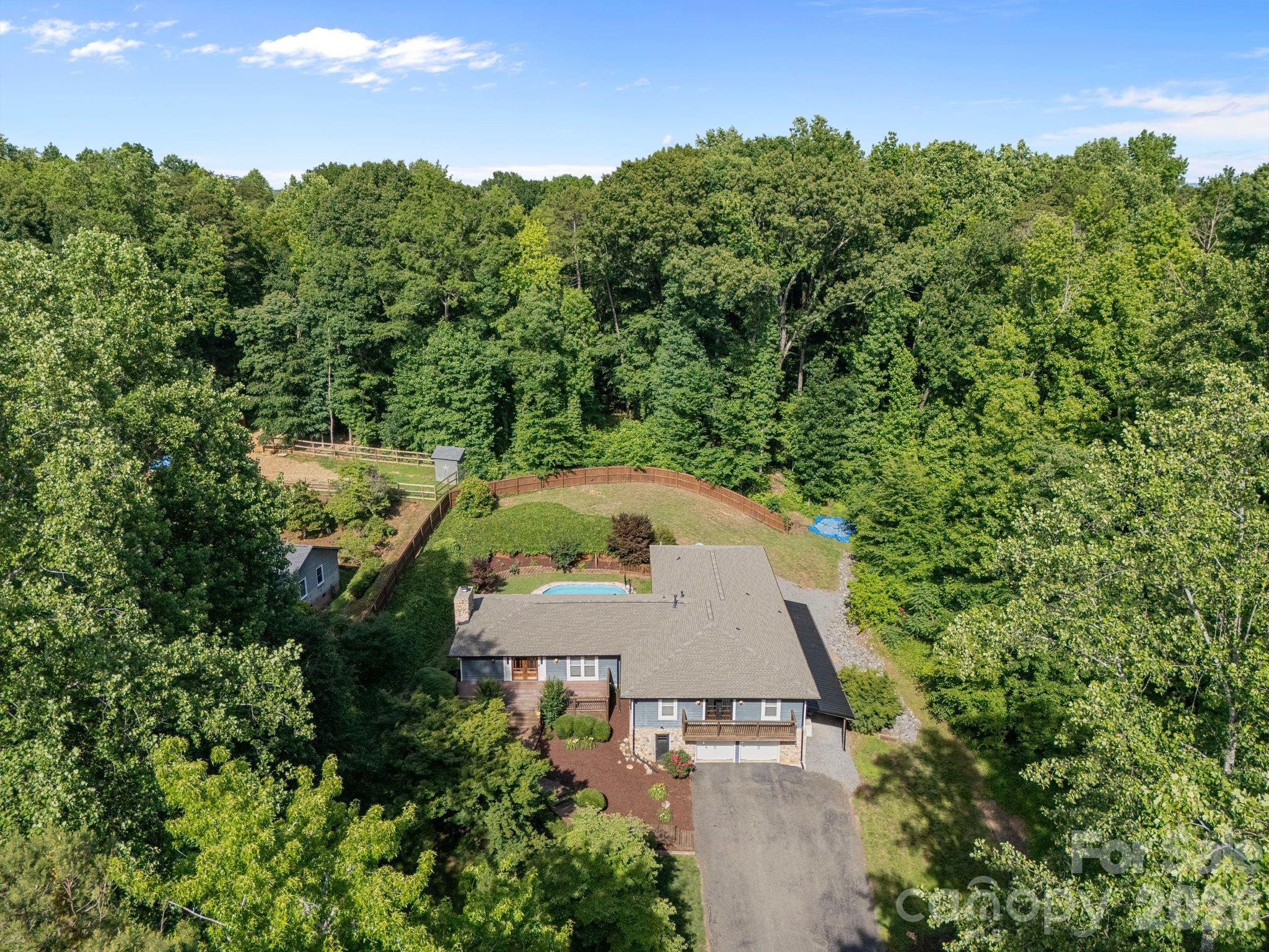 2913 Old Stage Road — Gastonia
