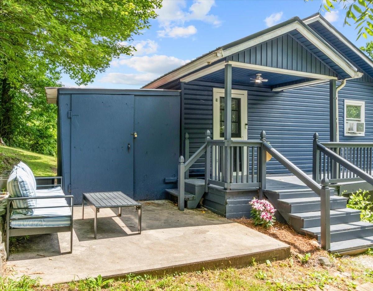 352 Jakes Branch Road — Spruce Pine