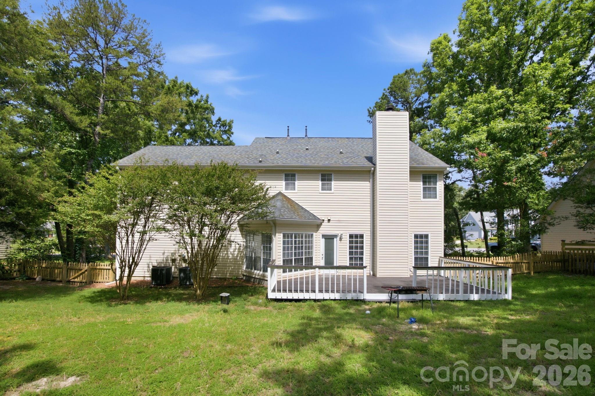 8048 Hunley Ridge Road — Matthews