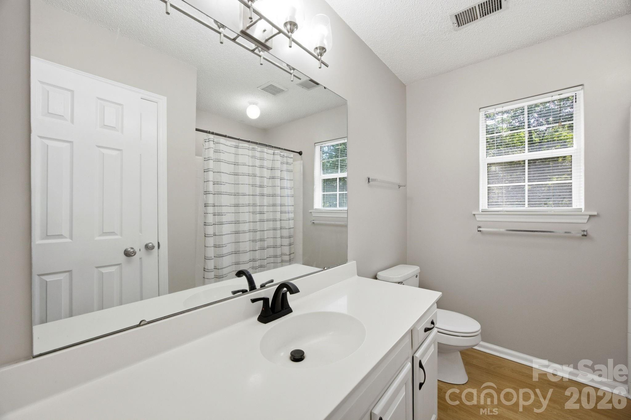 8048 Hunley Ridge Road — Matthews