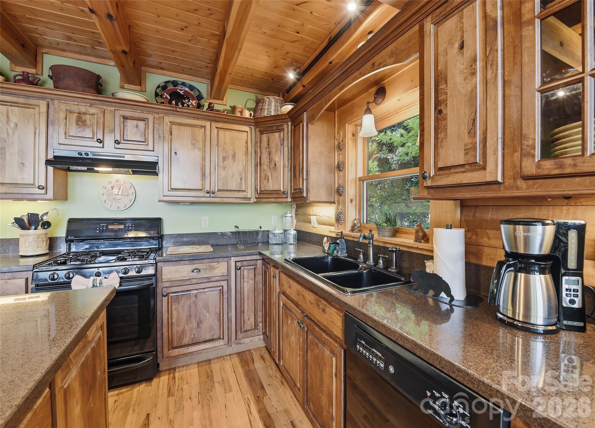 207 Walela Trail — Maggie Valley
