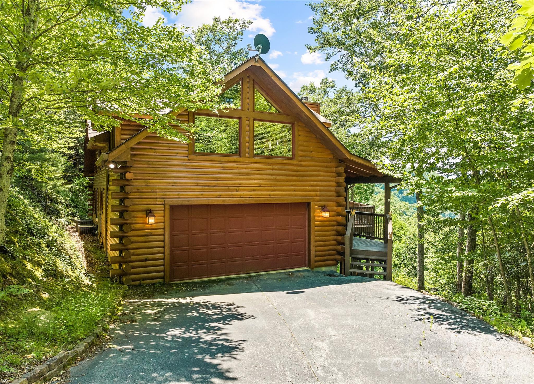 207 Walela Trail — Maggie Valley
