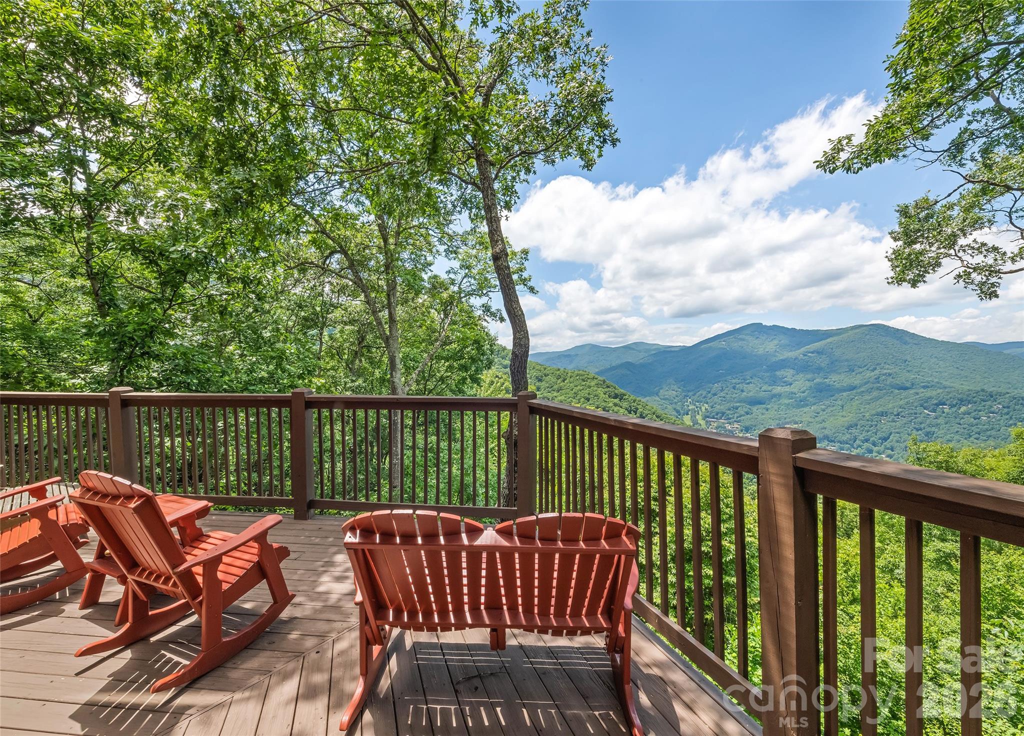 207 Walela Trail — Maggie Valley