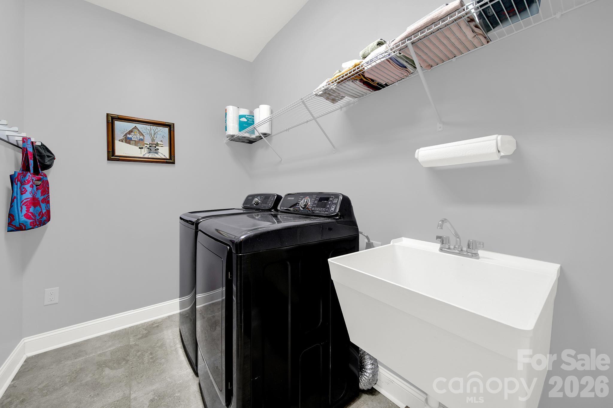 7043 Wyngate Place — Lancaster