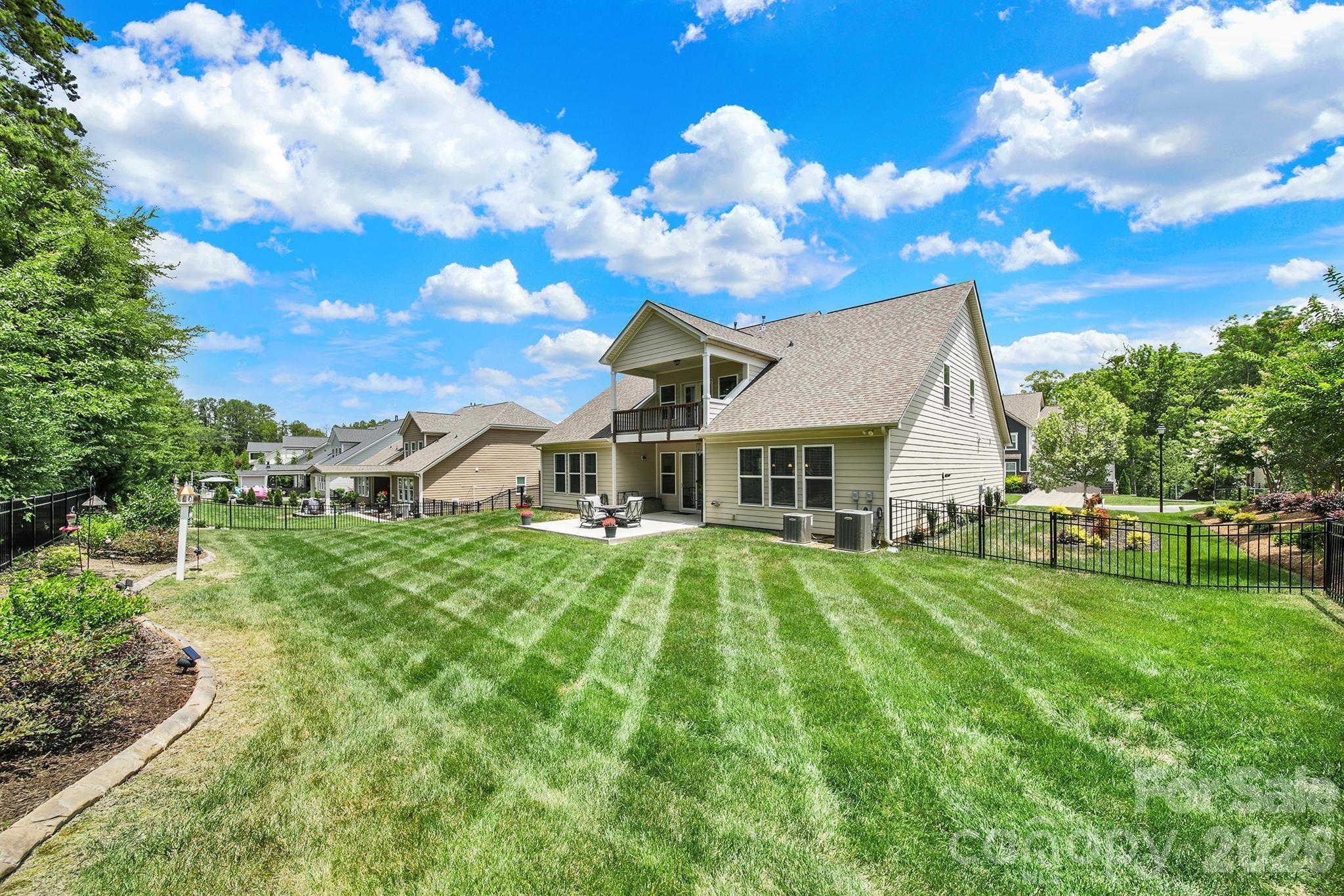 7043 Wyngate Place — Lancaster