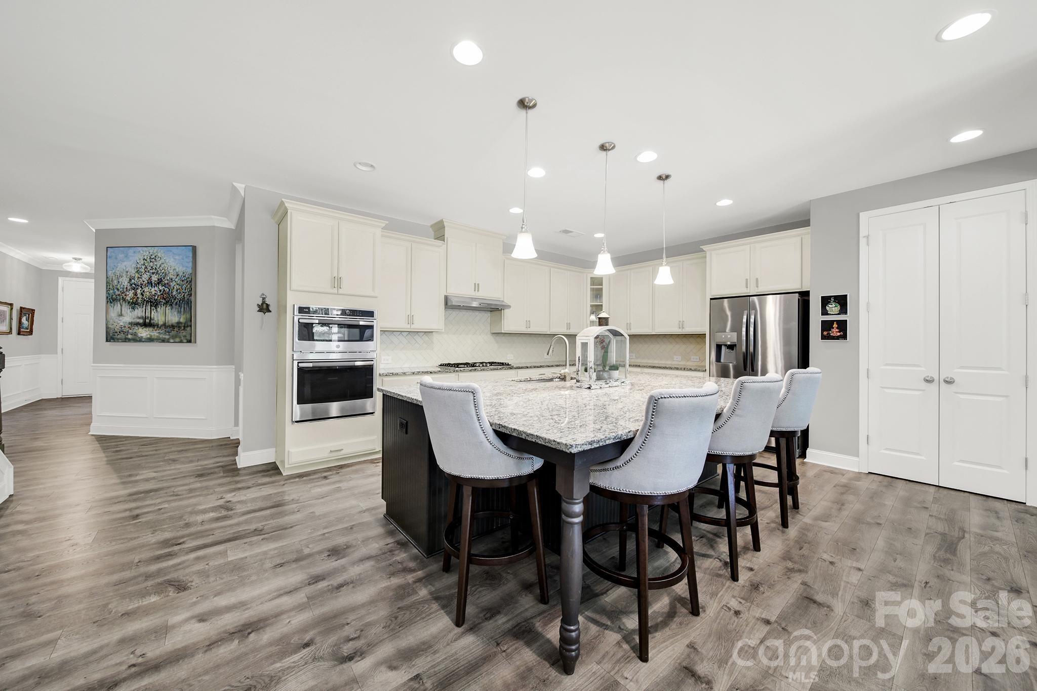 7043 Wyngate Place — Lancaster