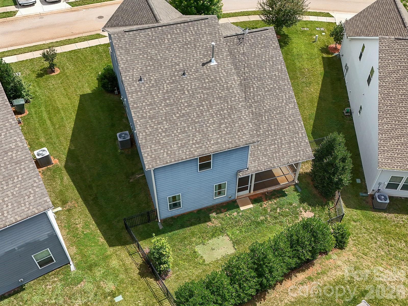 40161 Crooked Stick Drive — Lancaster