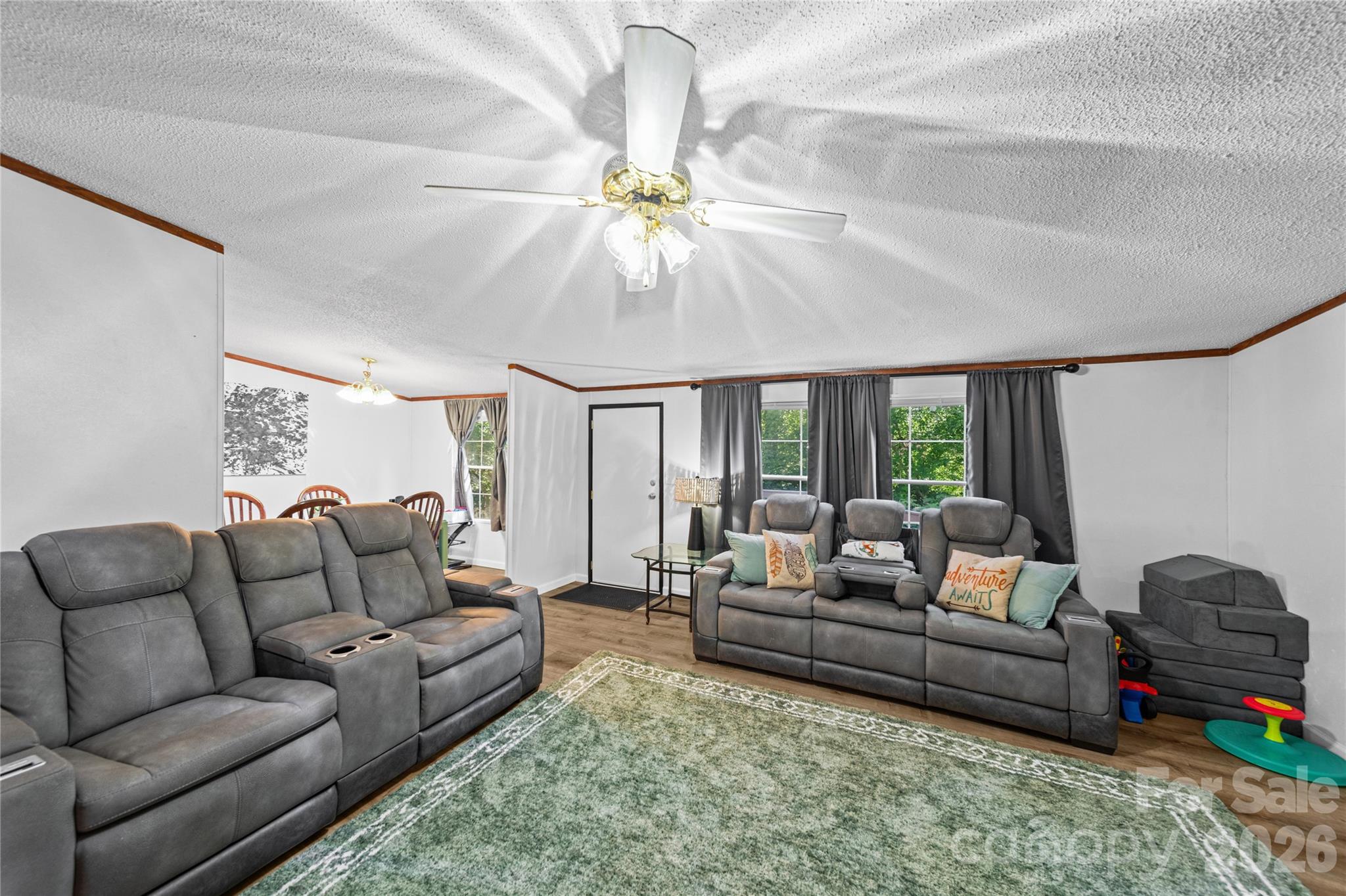 102 Sycamore Drive — Hickory
