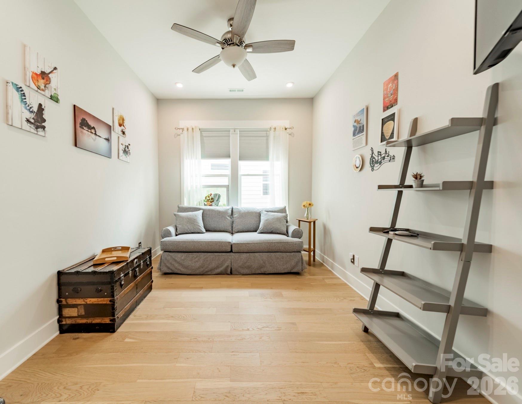 1019 Carlyle Lane — Monroe