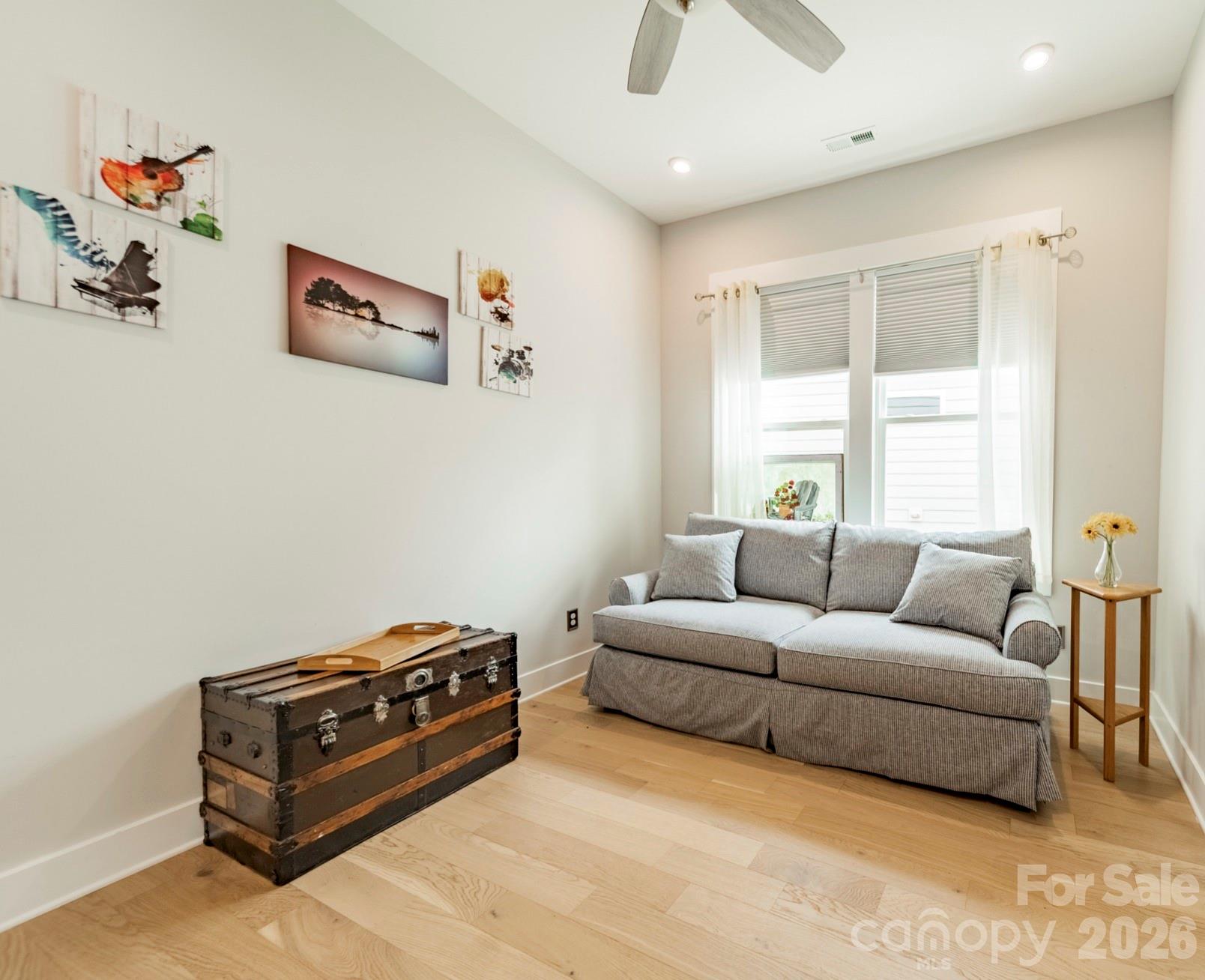 1019 Carlyle Lane — Monroe