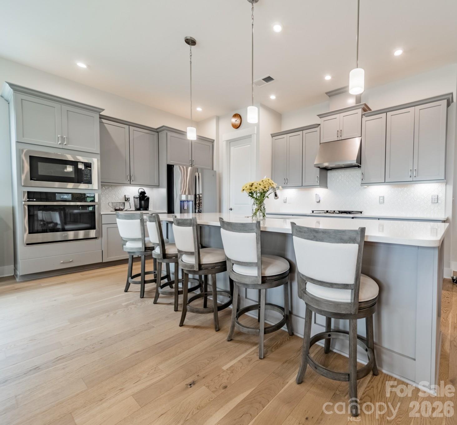 1019 Carlyle Lane — Monroe