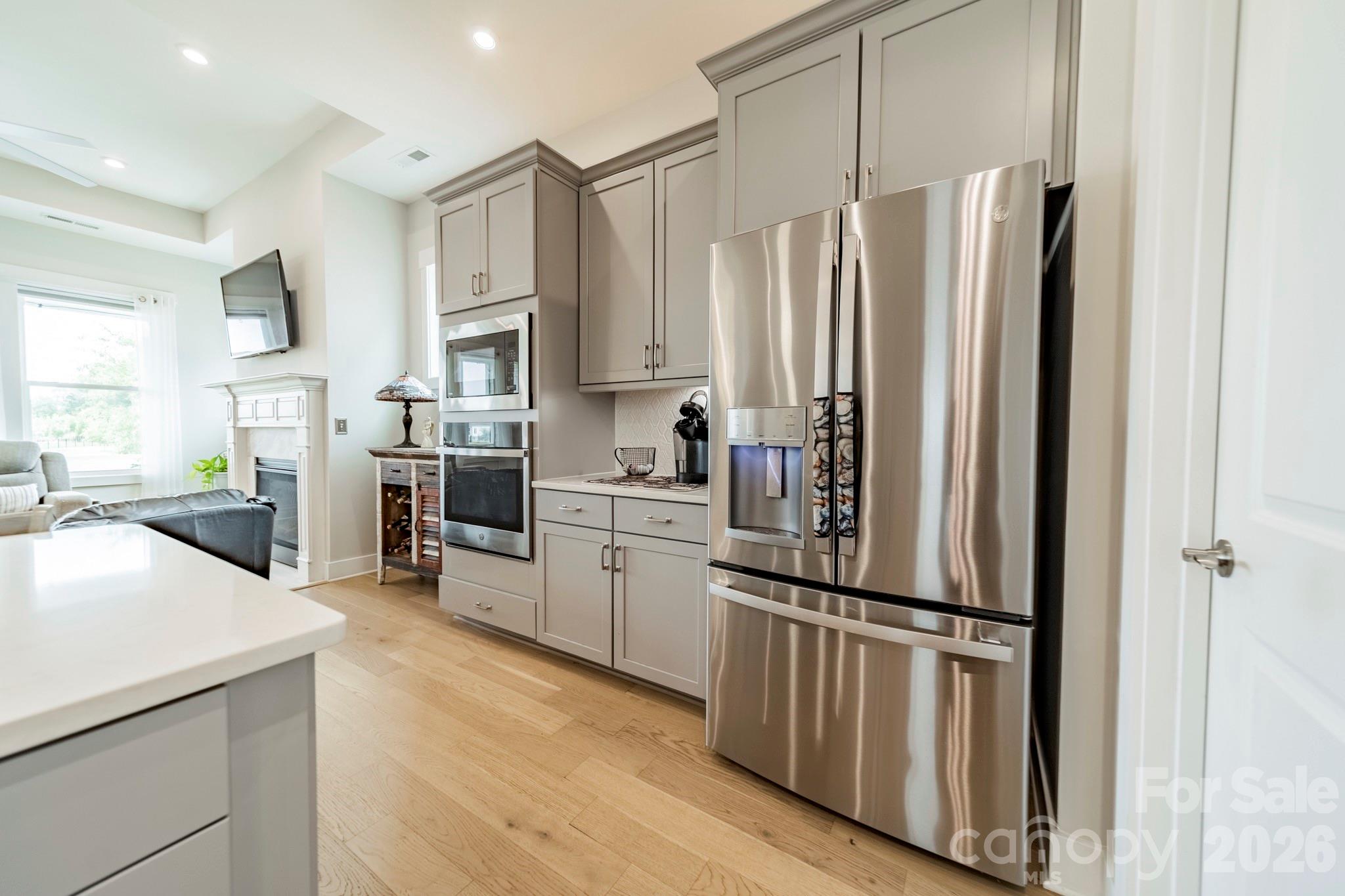1019 Carlyle Lane — Monroe