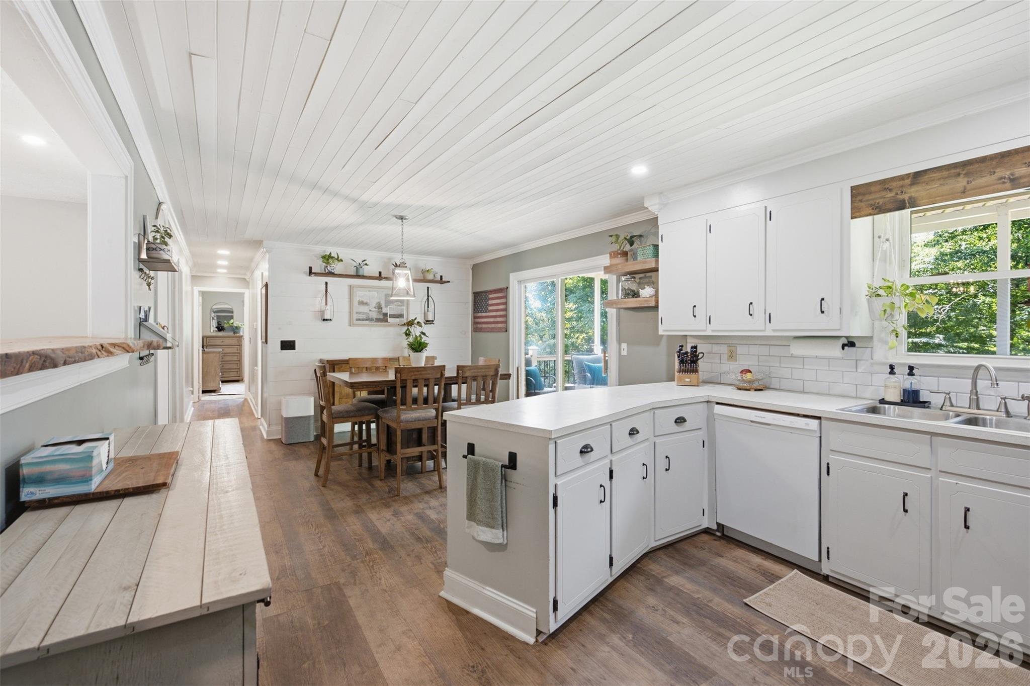 1226 Pine Grove Road — Morganton
