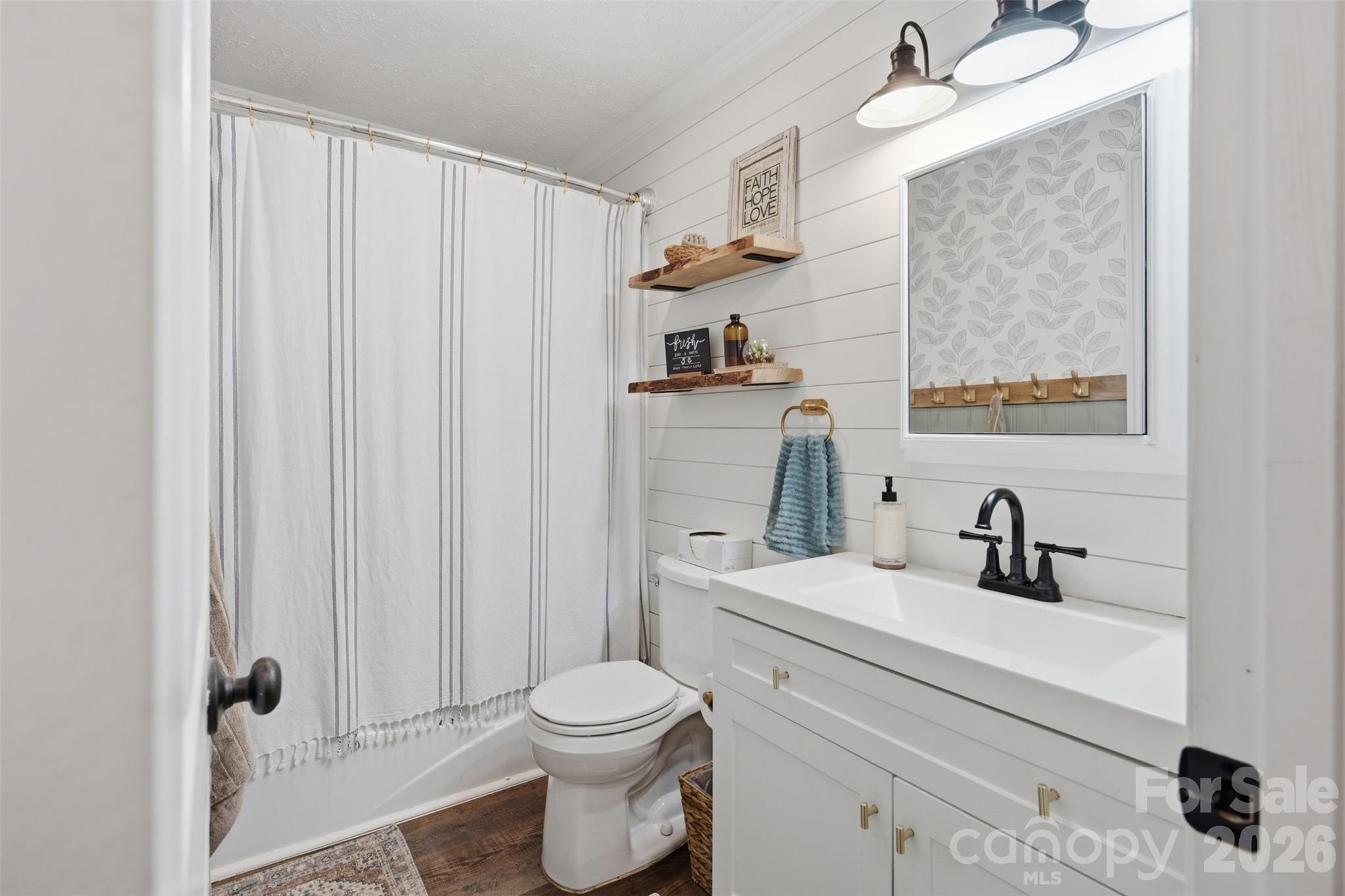 1226 Pine Grove Road — Morganton