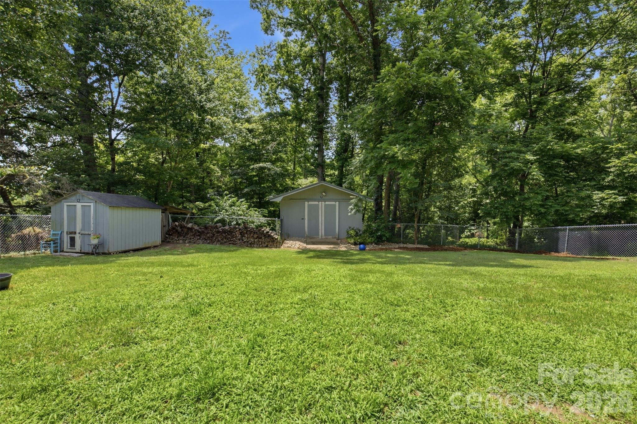1226 Pine Grove Road — Morganton