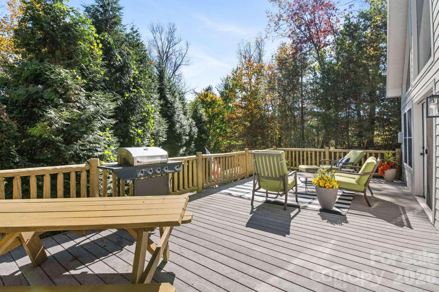 19 Holly Crest Lane — Fairview