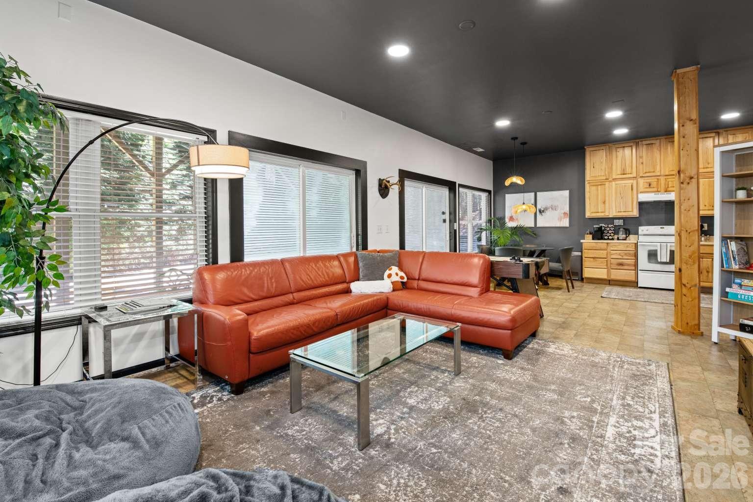 19 Holly Crest Lane — Fairview