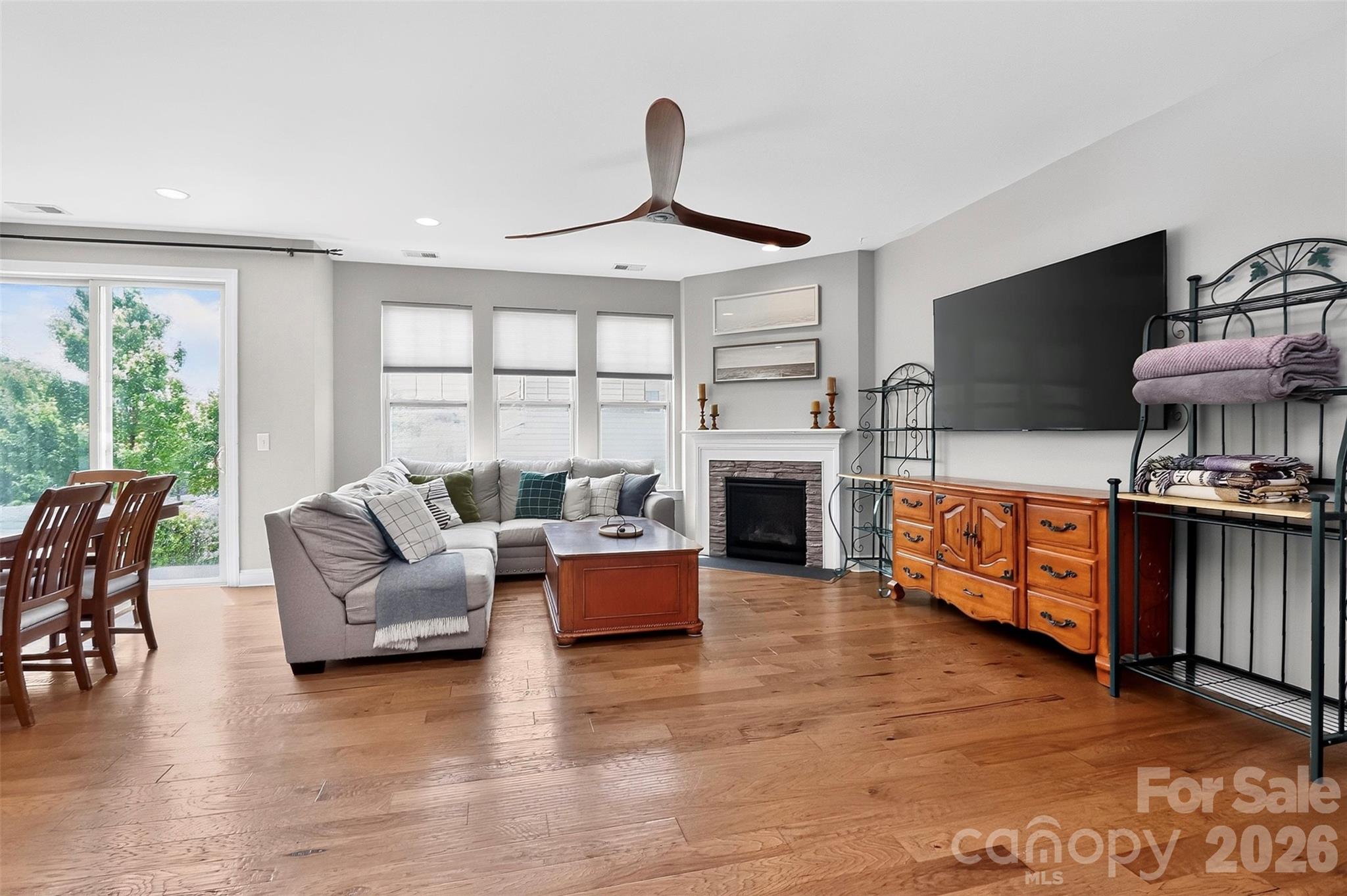 128 Creekside Crossing Lane — Mooresville