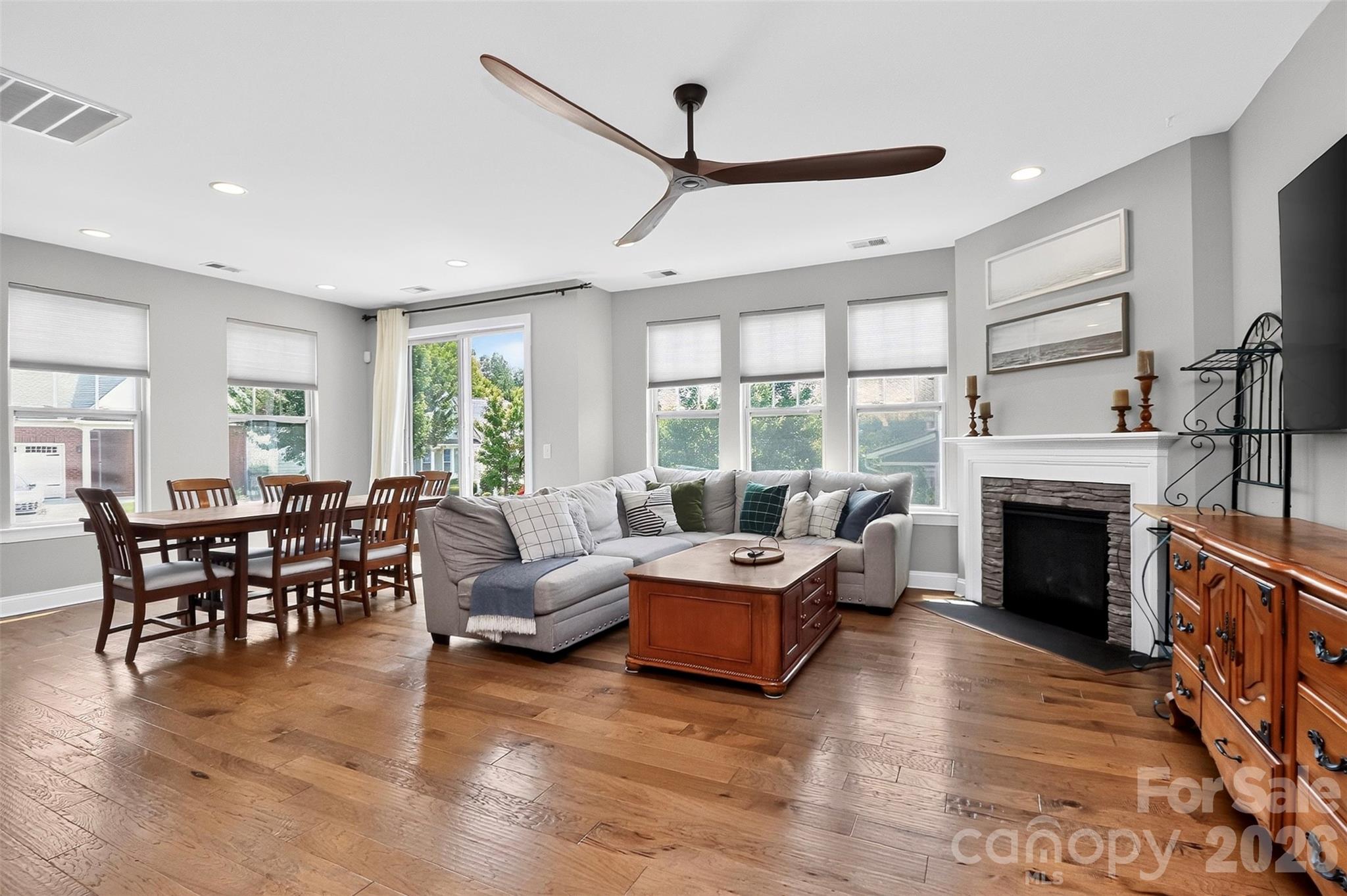 128 Creekside Crossing Lane — Mooresville