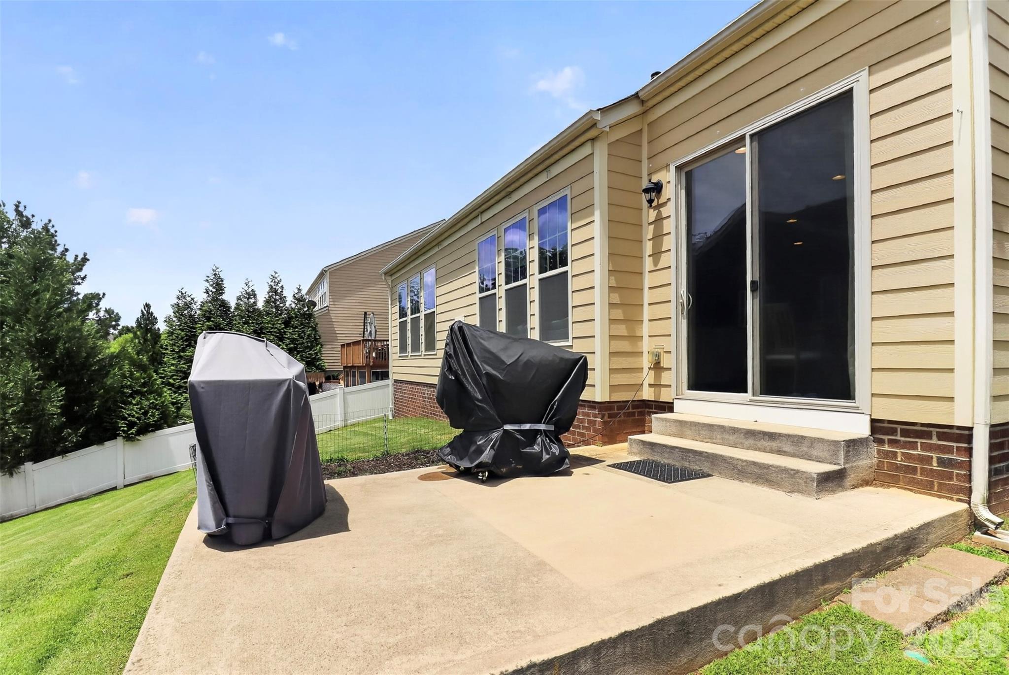 128 Creekside Crossing Lane — Mooresville
