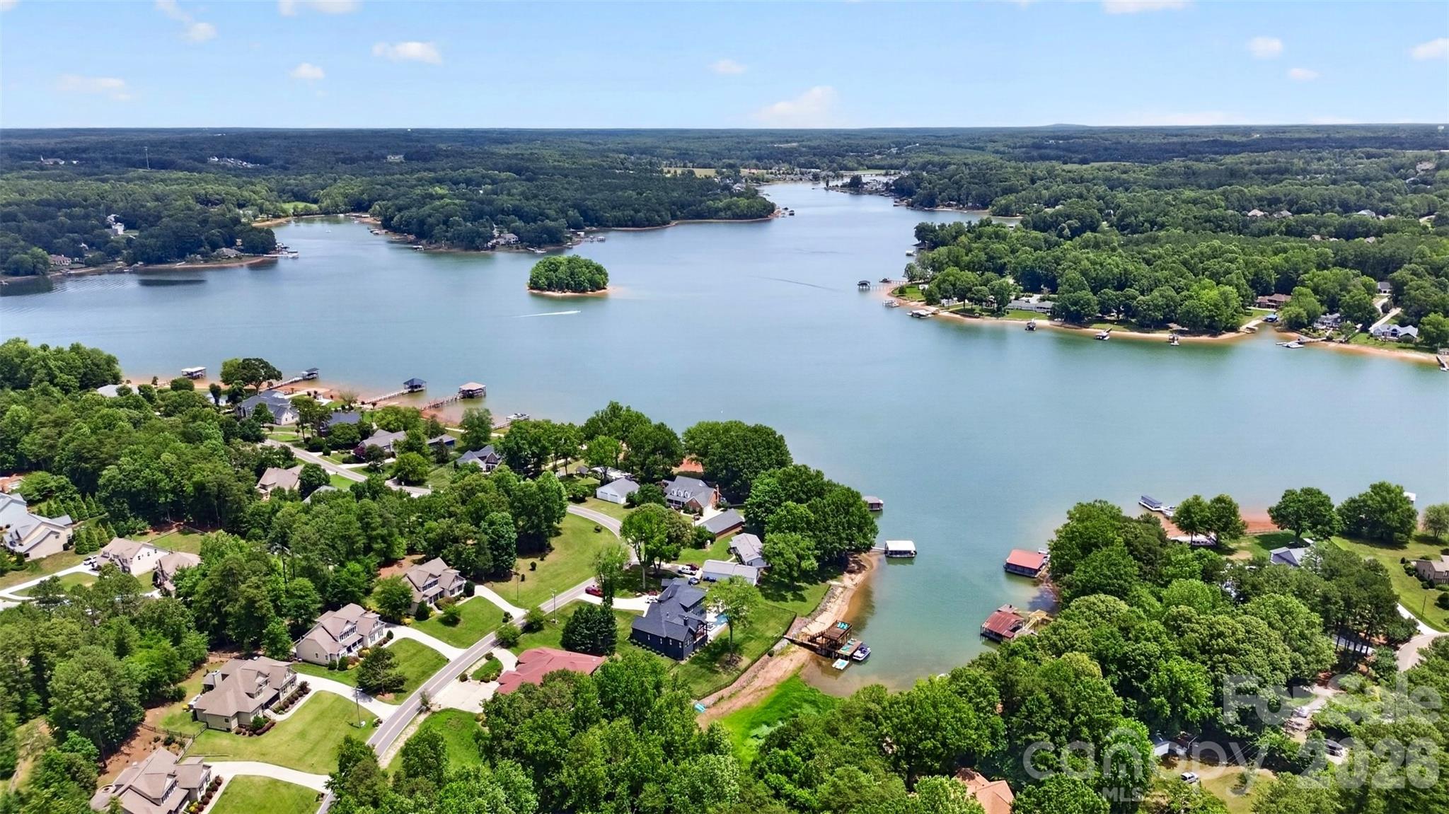 128 Creekside Crossing Lane — Mooresville