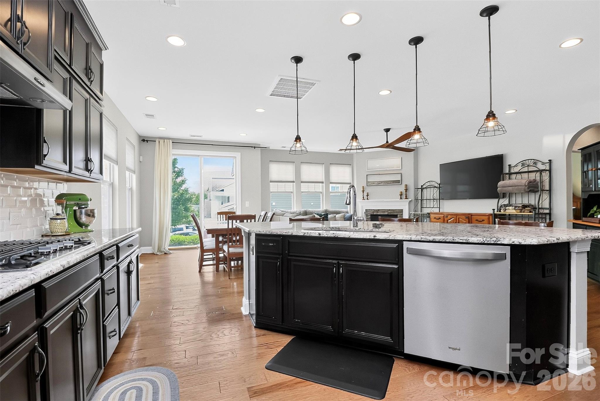 128 Creekside Crossing Lane — Mooresville