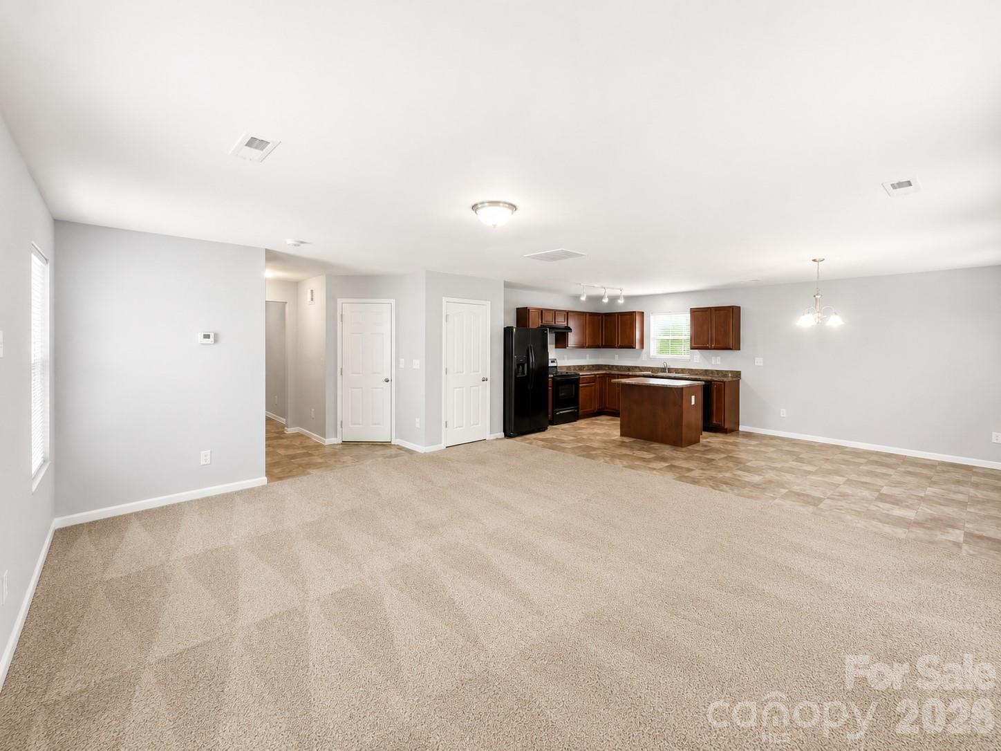 7417 O'Hara Street — Huntersville