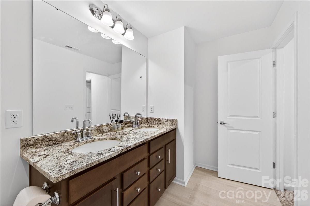 11119 Glasden Road — Charlotte