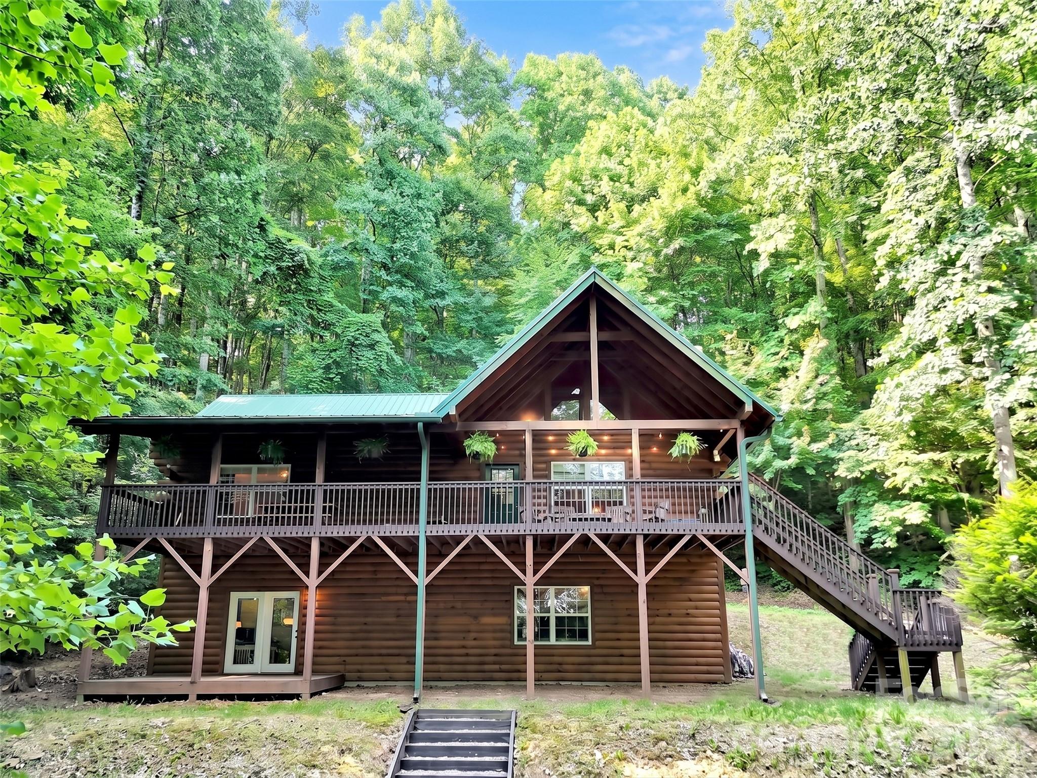 49 Brandywine Road — Waynesville