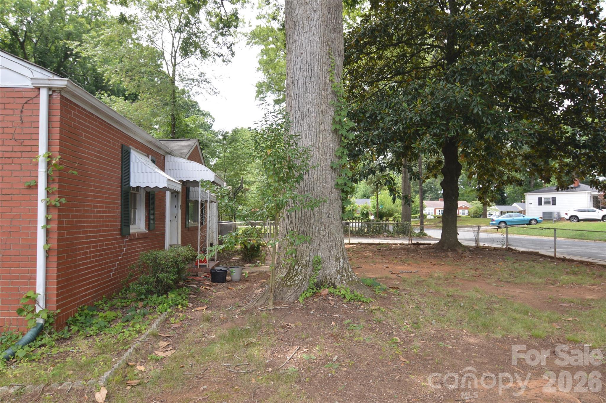 2111 Dickens Avenue — Charlotte