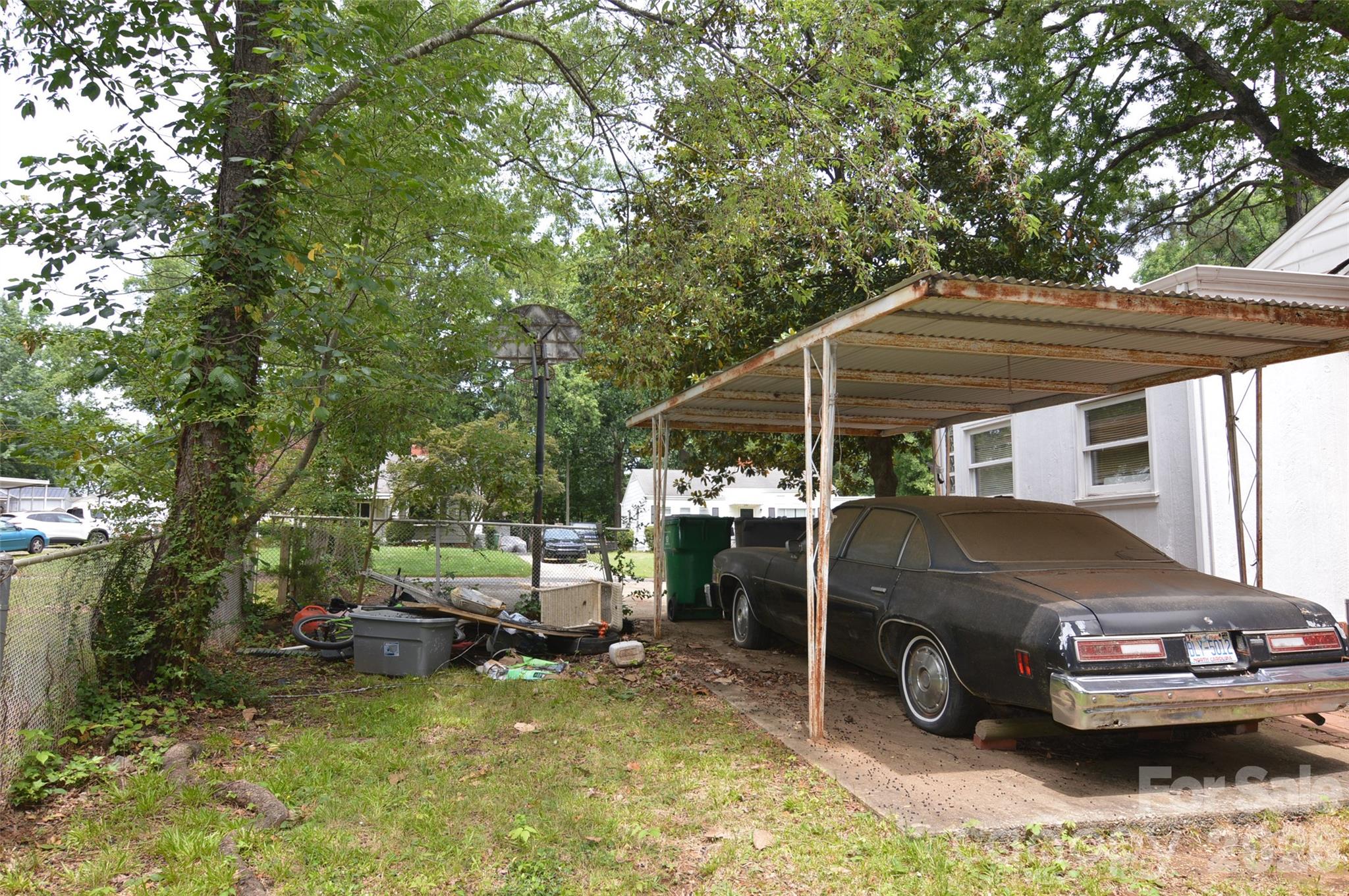2111 Dickens Avenue — Charlotte