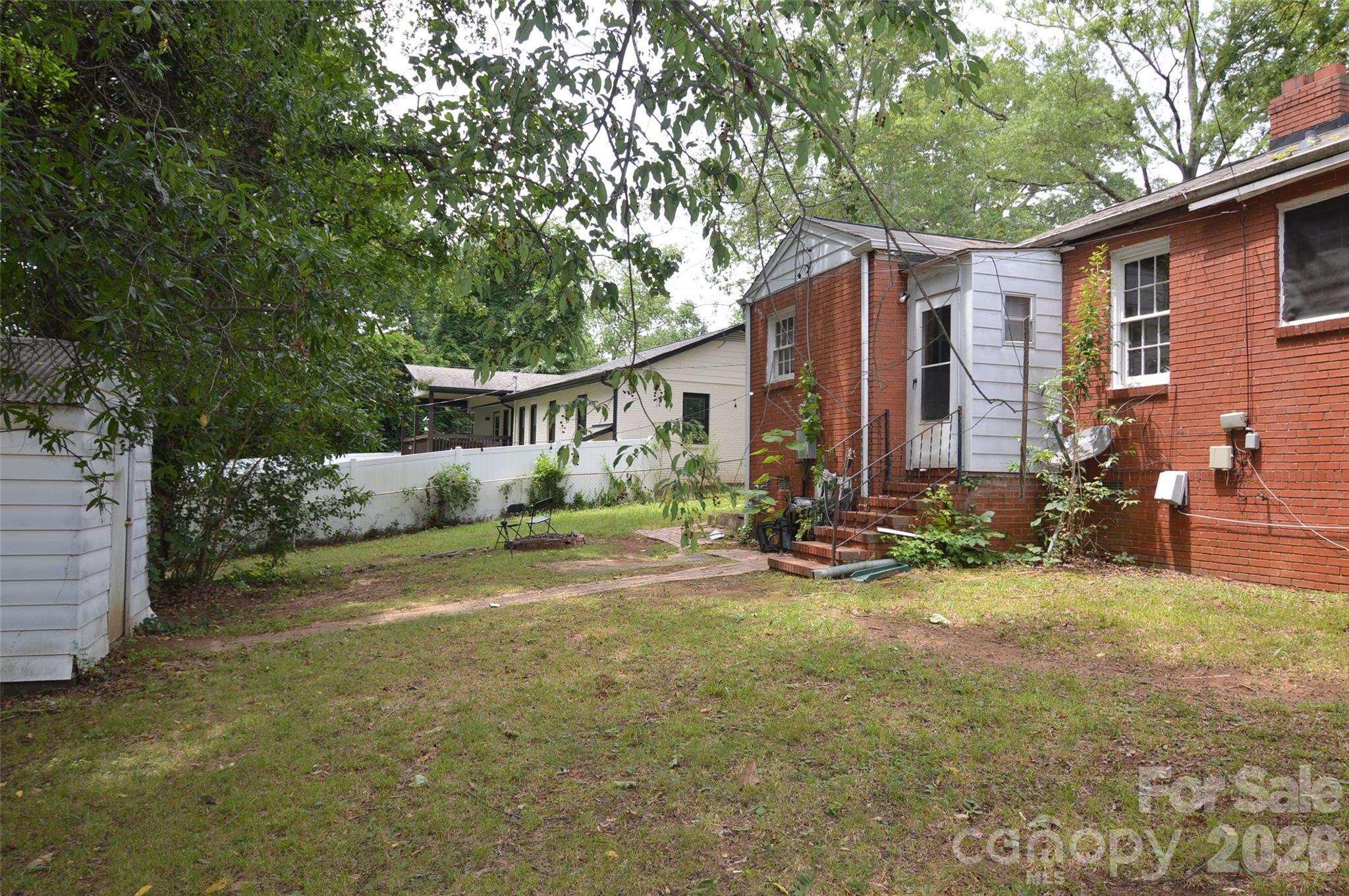 2111 Dickens Avenue — Charlotte