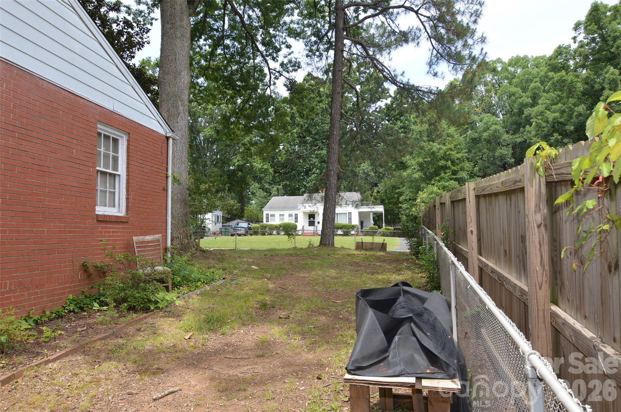 2111 Dickens Avenue — Charlotte