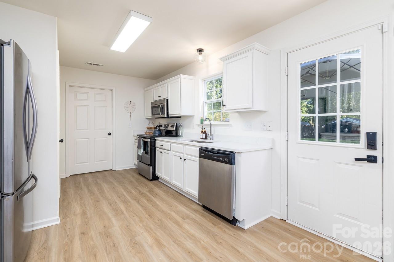 5229 Tarrywood Lane — Charlotte