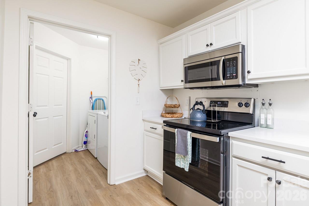 5229 Tarrywood Lane — Charlotte