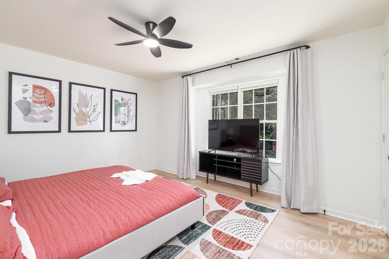 5229 Tarrywood Lane — Charlotte