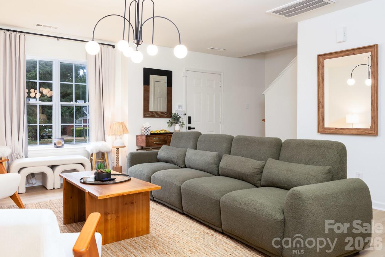 5229 Tarrywood Lane — Charlotte