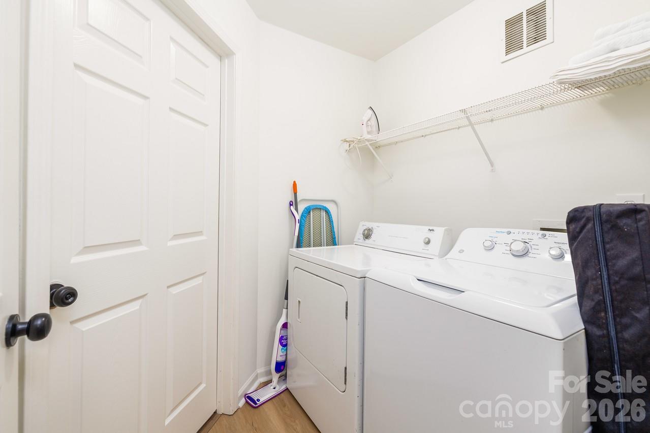 5229 Tarrywood Lane — Charlotte