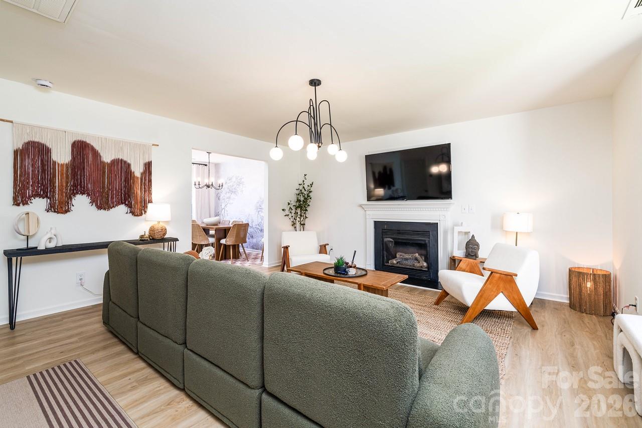 5229 Tarrywood Lane — Charlotte