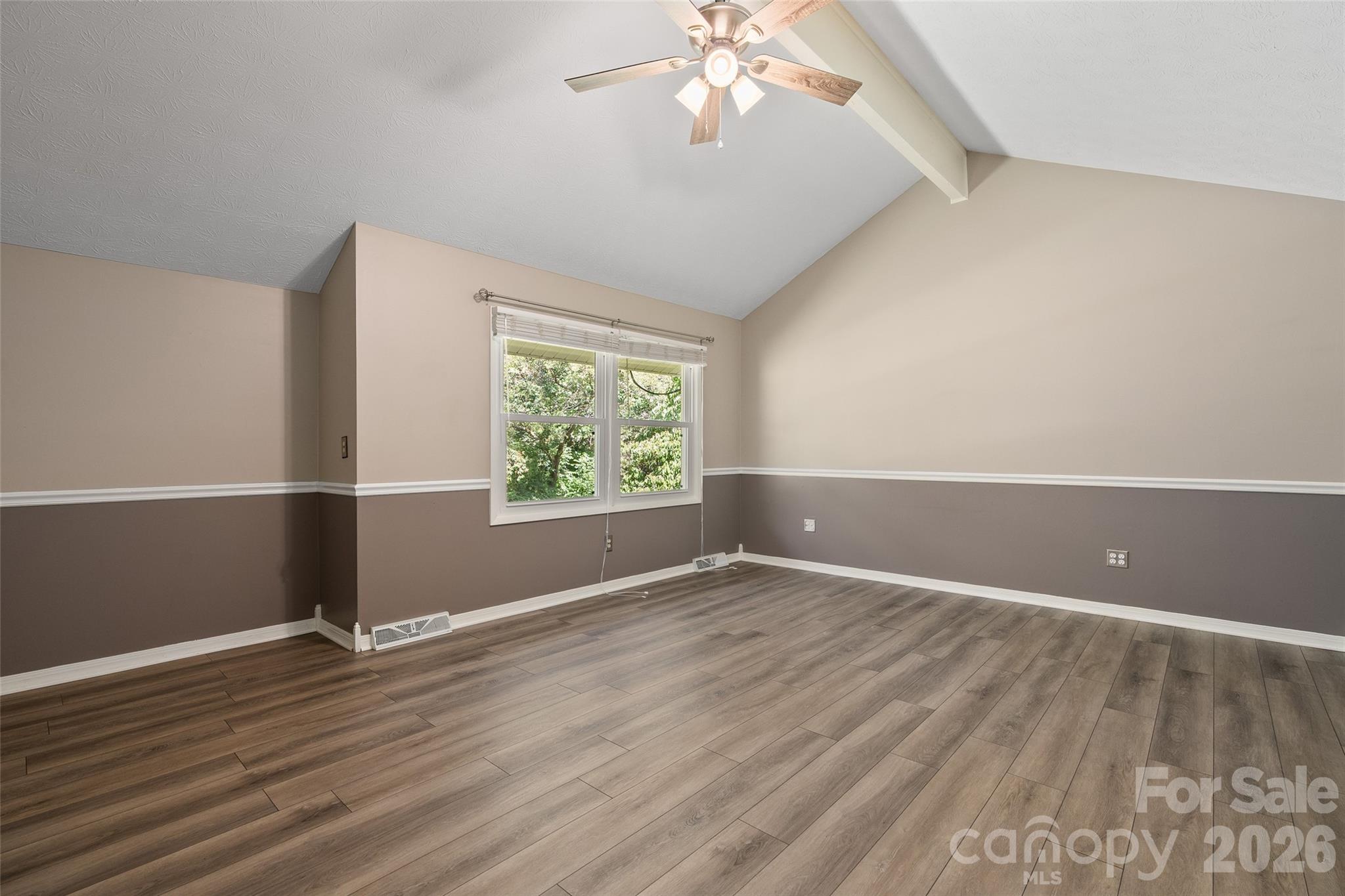 519 Nellie John Drive — Clyde