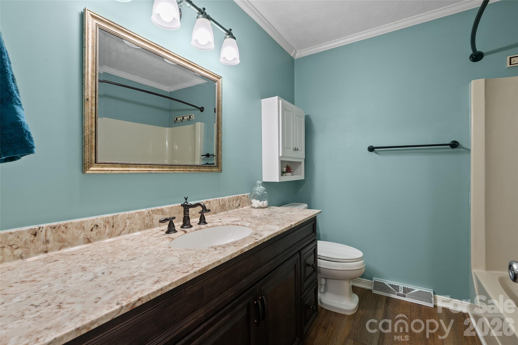 519 Nellie John Drive — Clyde